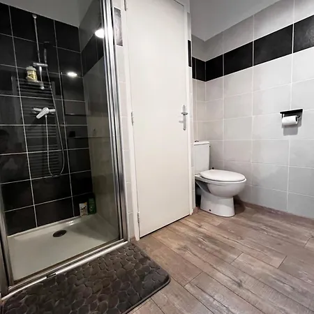 Apartment Place De Parking En Sous Sol Privatif