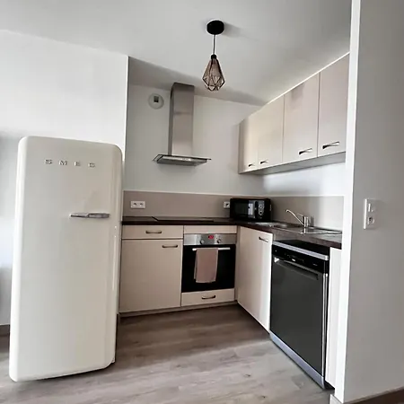 Place De Parking En Sous Sol Privatif Apartment *