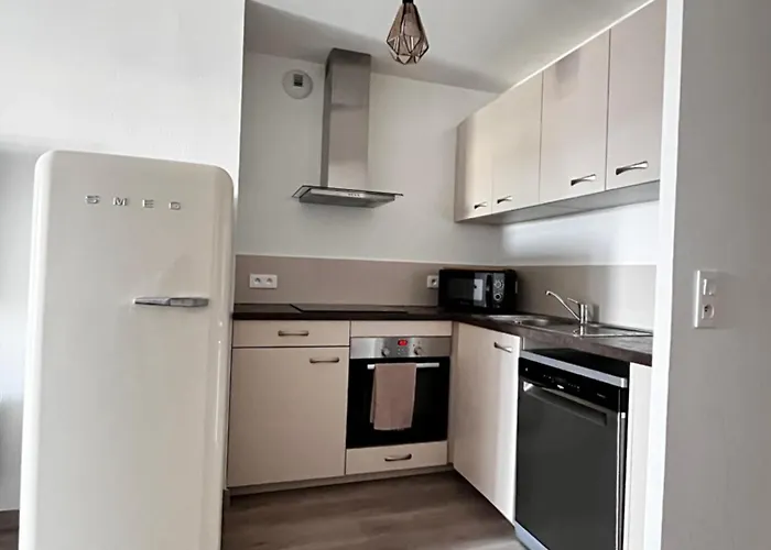 Place De Parking En Sous Sol Privatif Apartment *