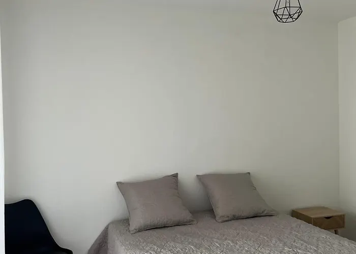 Place De Parking En Sous Sol Privatif Apartment *